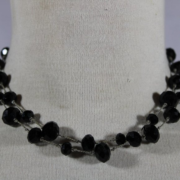 [5/$25] Black Glass Bead Necklace - Picture 2 of 8